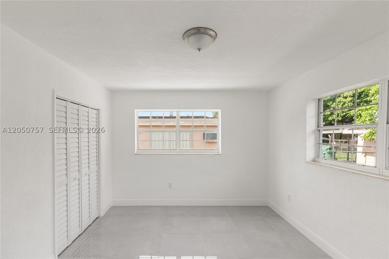 Real estate property located at 19522 37th Ct, Miami-dade, Carol City 2nd Addn, Miami Gardens, FL