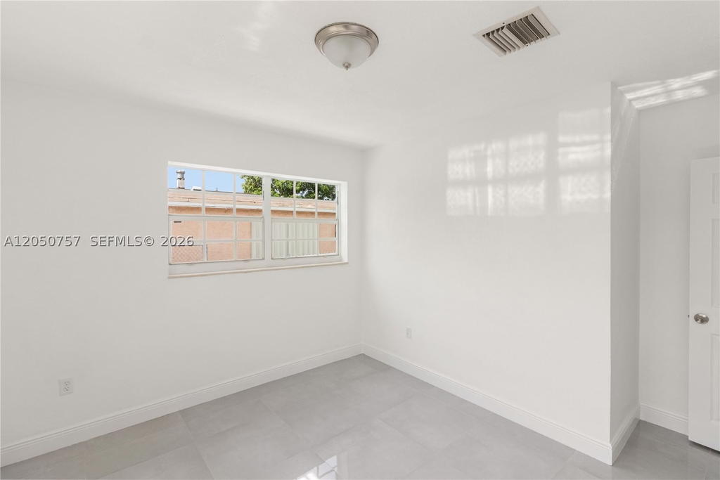 Real estate property located at 19522 37th Ct, Miami-dade, Carol City 2nd Addn, Miami Gardens, FL