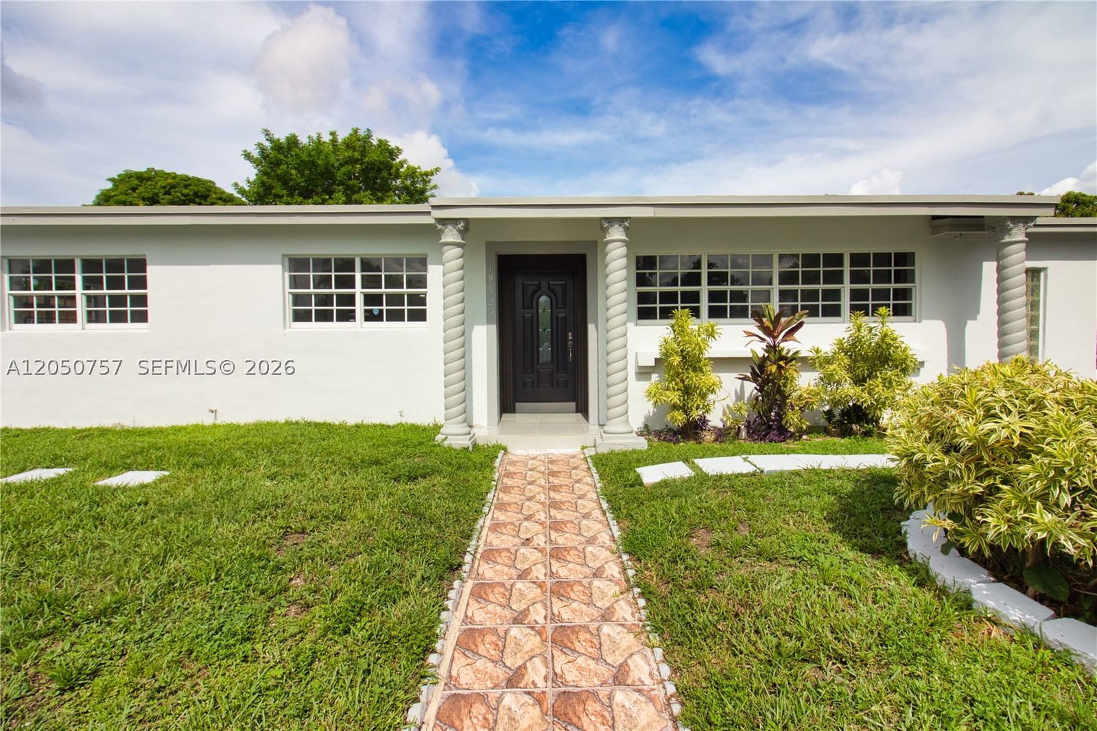 Real estate property located at 19522 37th Ct, Miami-dade, Carol City 2nd Addn, Miami Gardens, FL