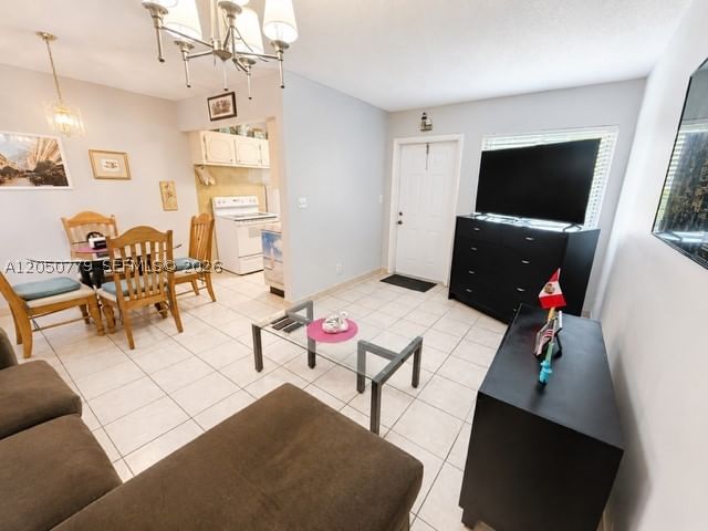 Real estate property located at 2145 Pierce St #416, Broward, Warrenton House Condo, Hollywood, FL