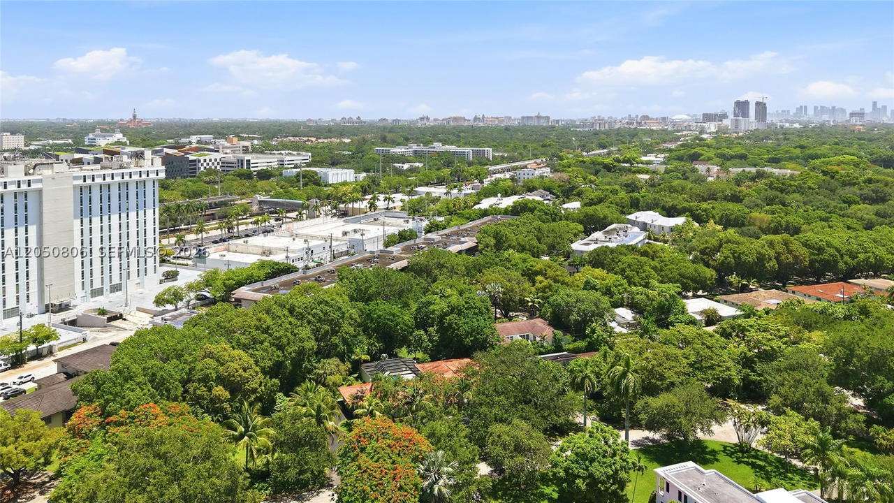 Real estate property located at 1205 Mariposa Ave #403, Miami-dade, Villa Capri Condo, Coral Gables, FL