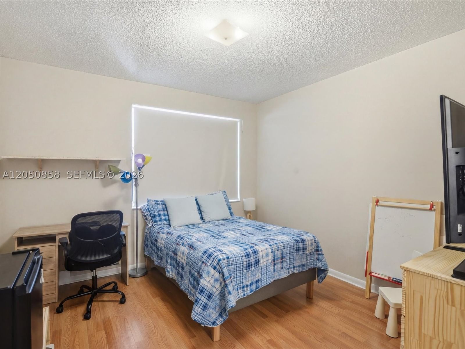 Real estate property located at 21 Simonton Cir, Broward, Bonaventure, Weston, FL