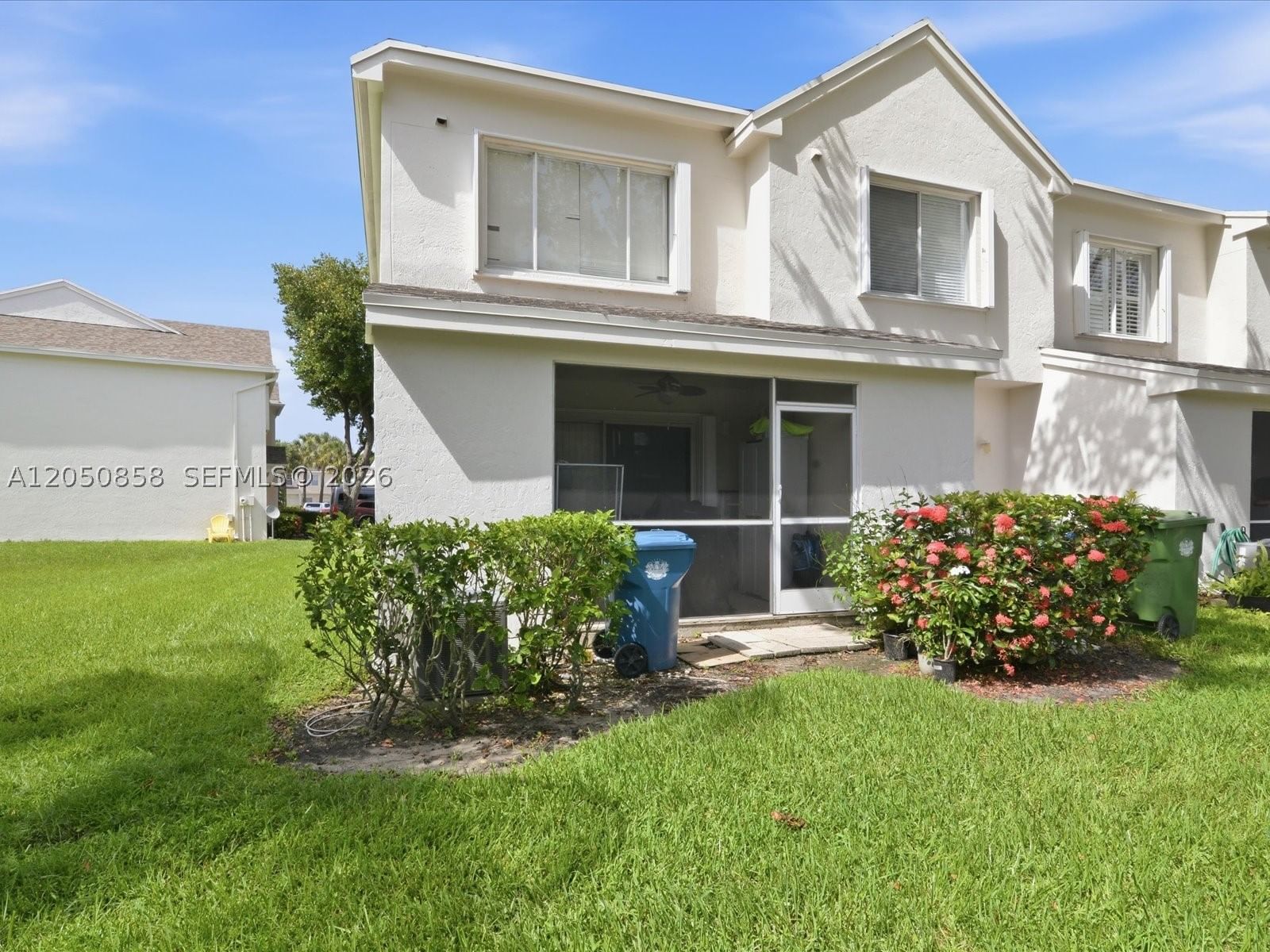 Real estate property located at 21 Simonton Cir, Broward, Bonaventure, Weston, FL