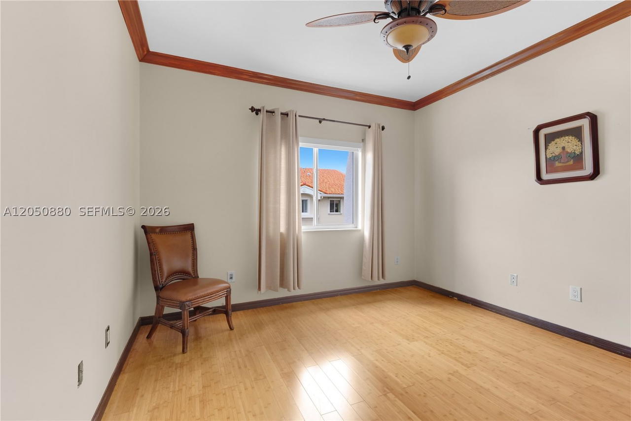 Real estate property located at 21399 Marina Cove Cir M-15, Miami-dade, Marina Cove At Harbor Vil, Aventura, FL