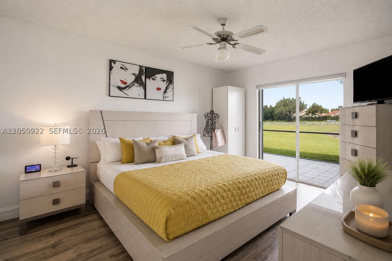 Real estate property located at 502 Woodgate Cir B, Broward, Woodgate Condominium 42, Sunrise, FL