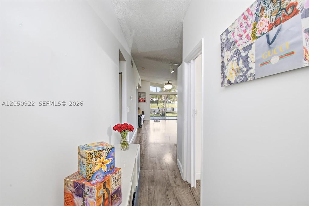 Real estate property located at 502 Woodgate Cir B, Broward, Woodgate Condominium 42, Sunrise, FL