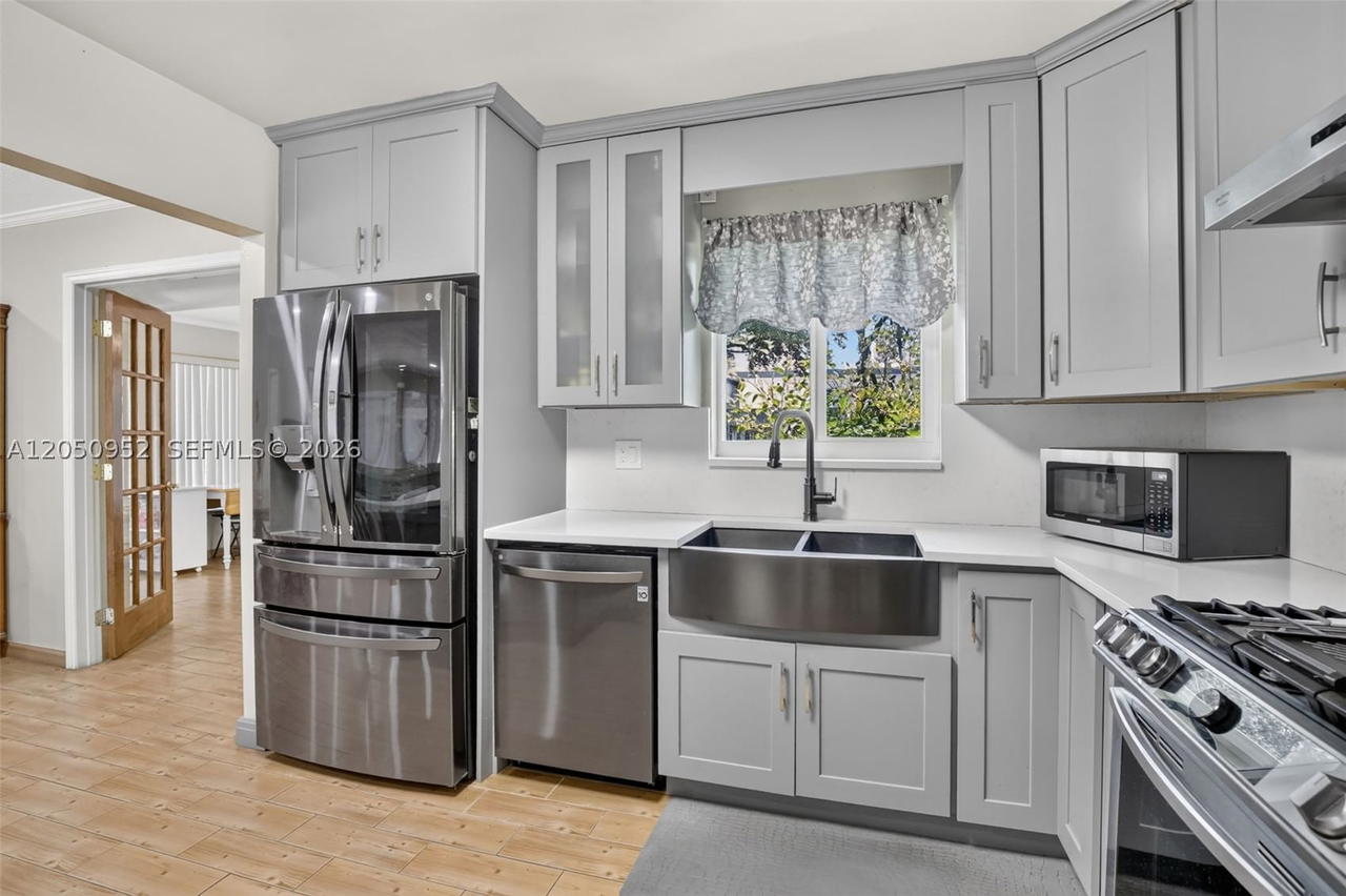Real estate property located at 206 32nd Ave, Broward, Orangebrook Golf Estates, Hollywood, FL