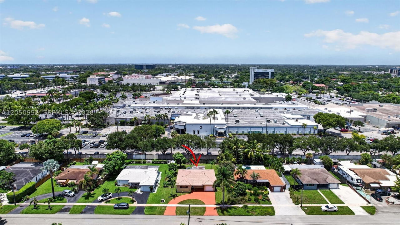 Real estate property located at 206 32nd Ave, Broward, Orangebrook Golf Estates, Hollywood, FL