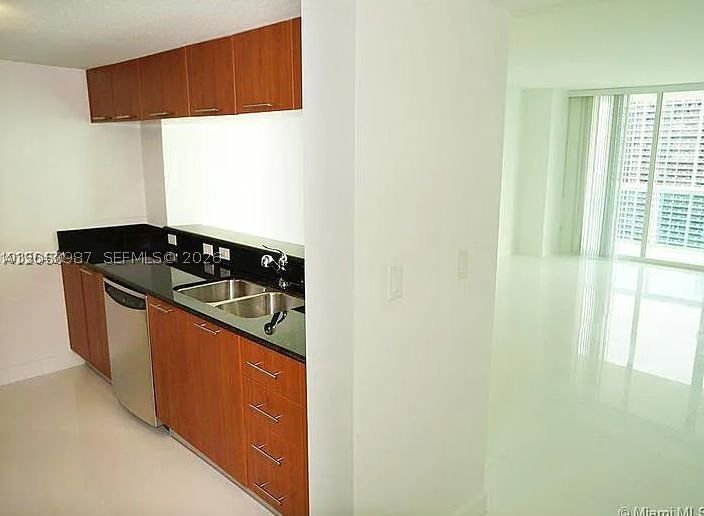 Real estate property located at 1800 Bayshore Dr #3014, Miami-dade, 1800 Club Condo, Miami, FL