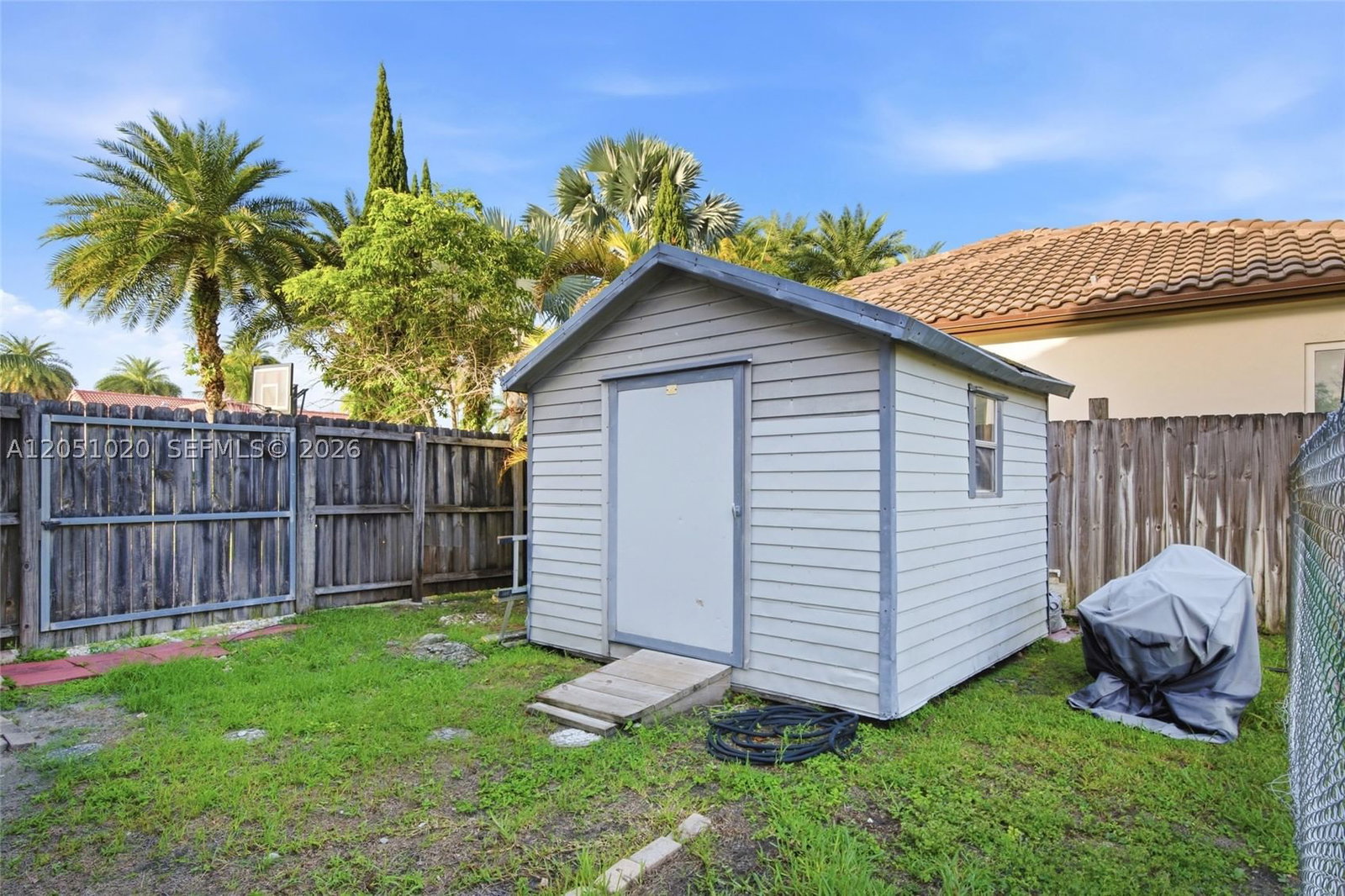 Real estate property located at 11980 99th St, Miami-dade, Cristinas Place, Miami, FL
