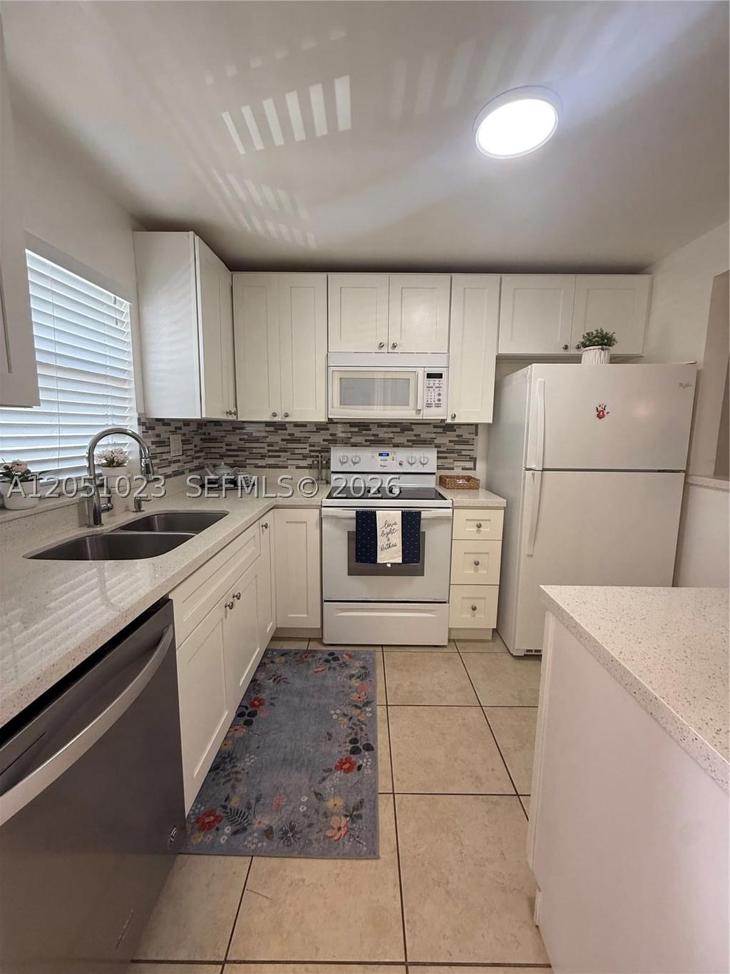 Real estate property located at 9540 Sunrise Lakes Blvd #208, Broward, Sunrise Lakes 140 Condo, Sunrise, FL