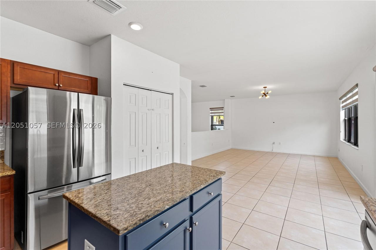 Real estate property located at 3573 93rd Pl, Miami-dade, Bonterra, Hialeah, FL