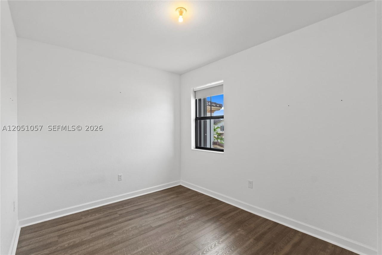 Real estate property located at 3573 93rd Pl, Miami-dade, Bonterra, Hialeah, FL