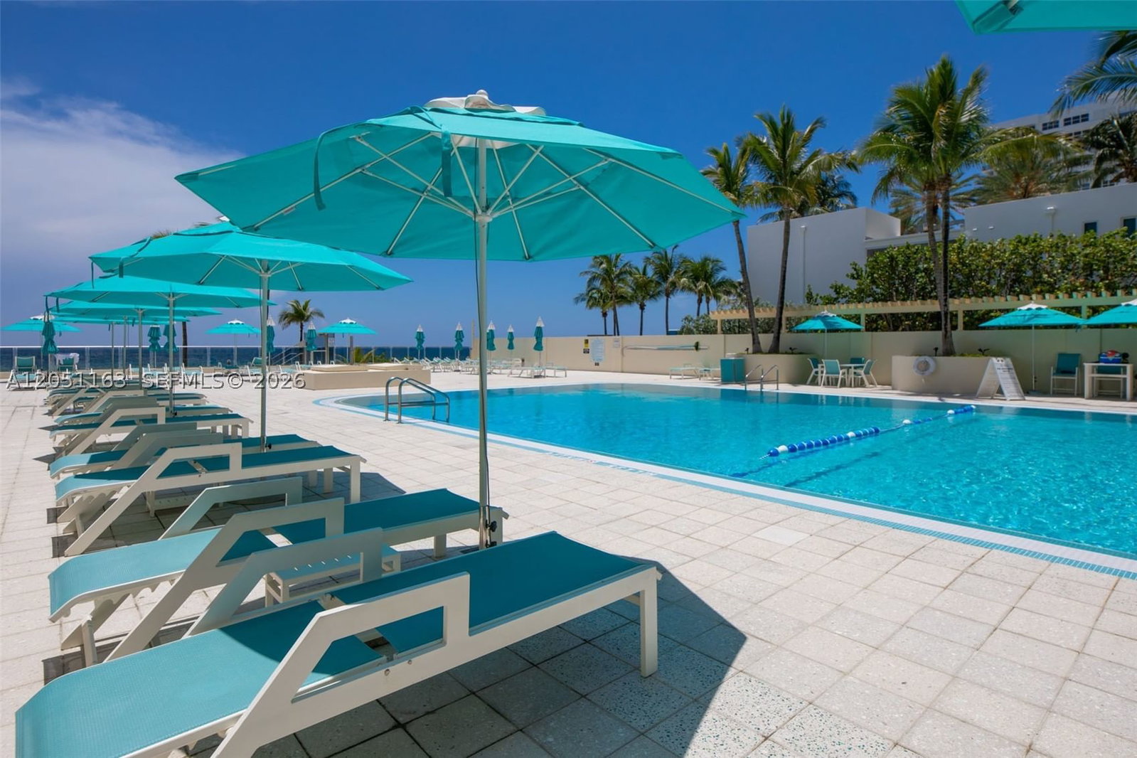 Real estate property located at 2501 Ocean Dr #828, Broward, Wave Condo, Hollywood, FL