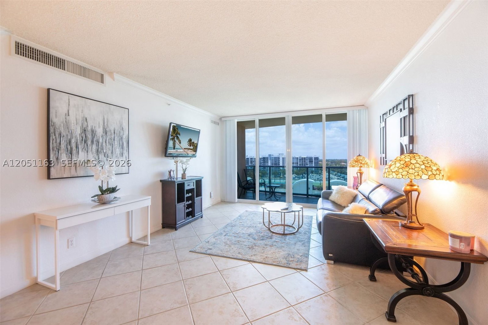 Real estate property located at 2501 Ocean Dr #828, Broward, Wave Condo, Hollywood, FL
