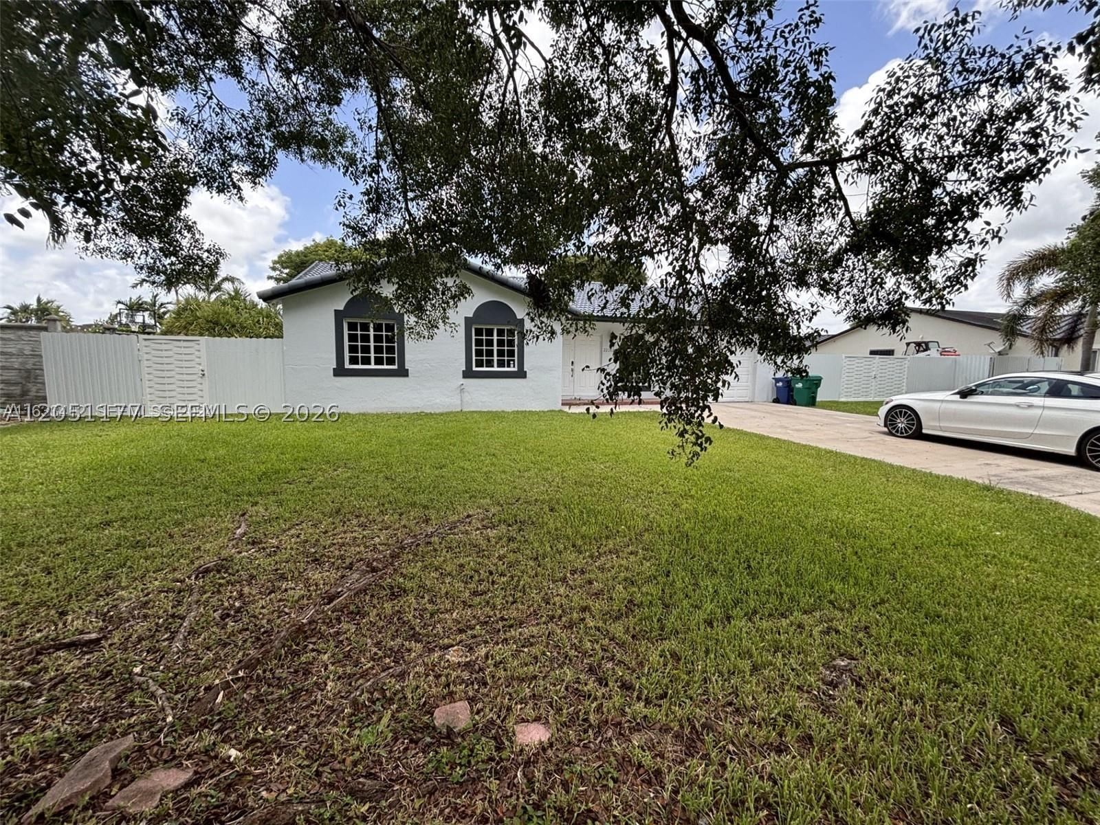 Real estate property located at 22262 127th Pl, Miami-dade, Estate Homes 2nd Addn, Miami, FL