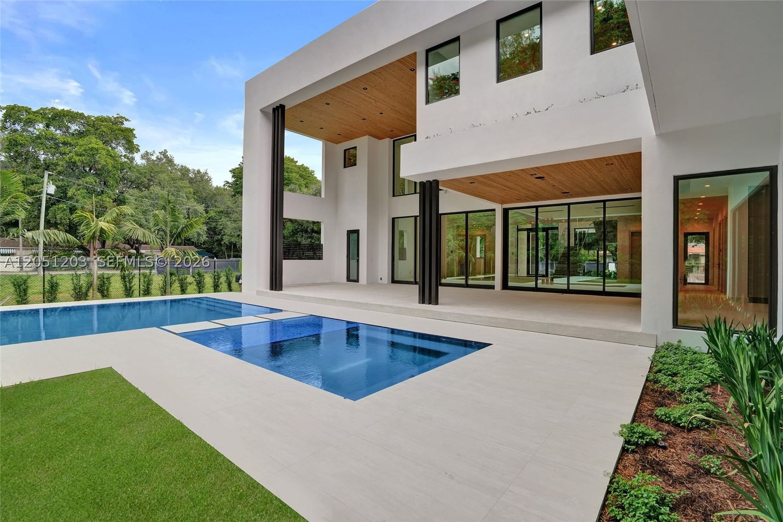 Real estate property located at 4640 Sunset Dr, Miami-dade, Coral Gables Bisc Bay, Miami, FL