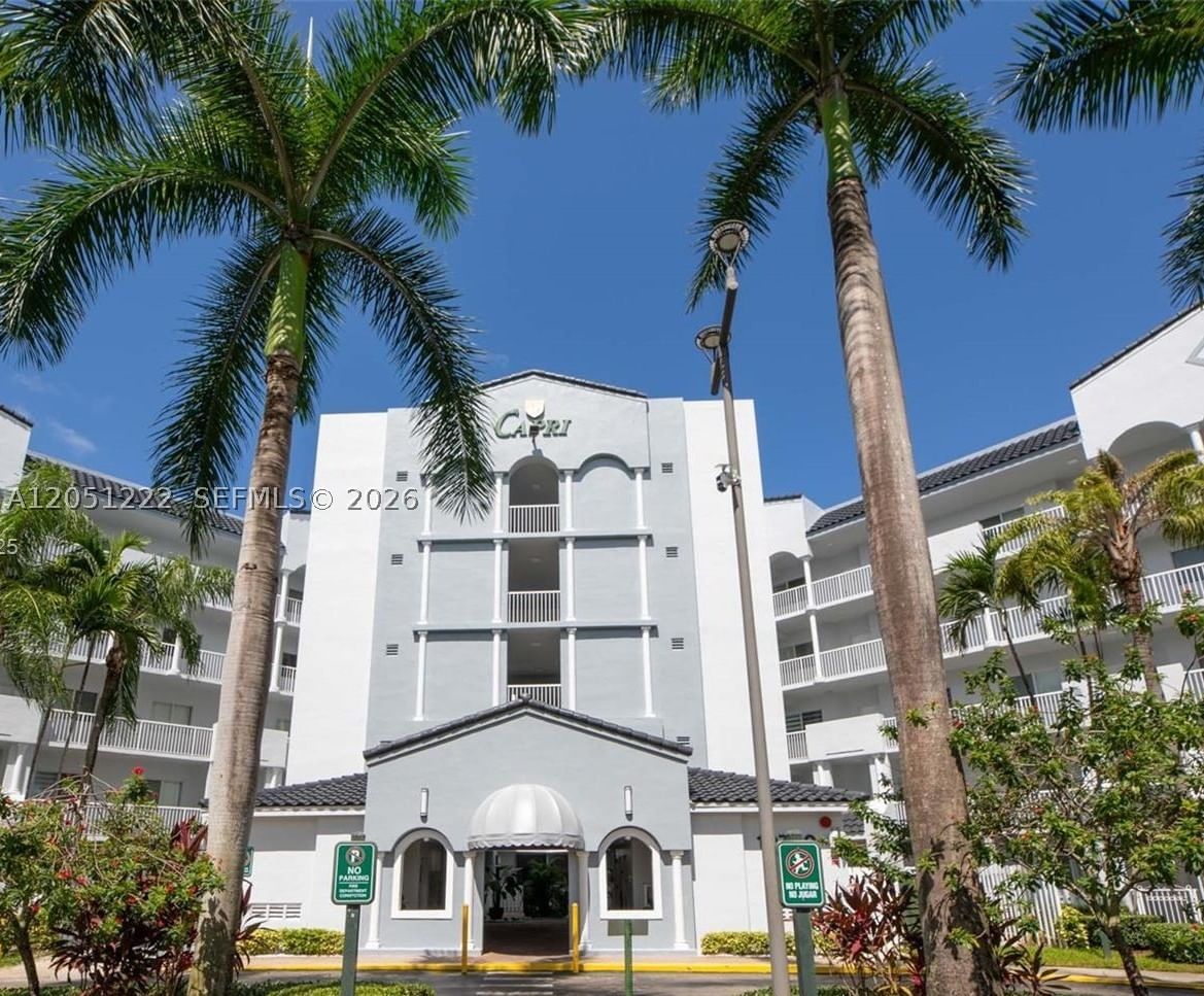 Real estate property located at 10700 66th Street #508, Miami-dade, Doral Isles, Doral, FL