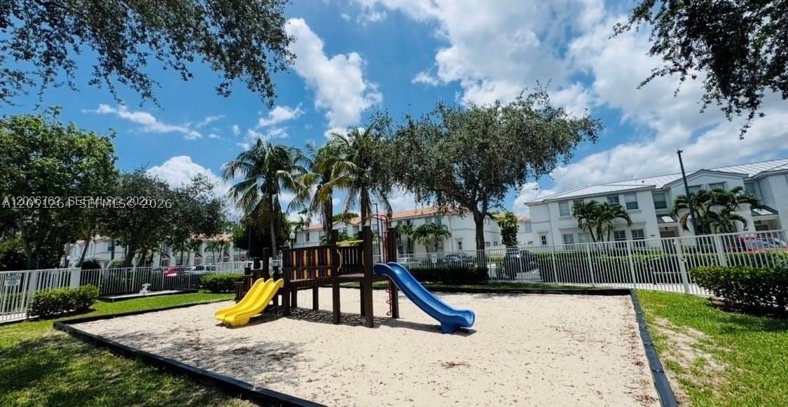 Real estate property located at 15810 40th St #57, Broward, Villas At Nautica One Con, Miramar, FL