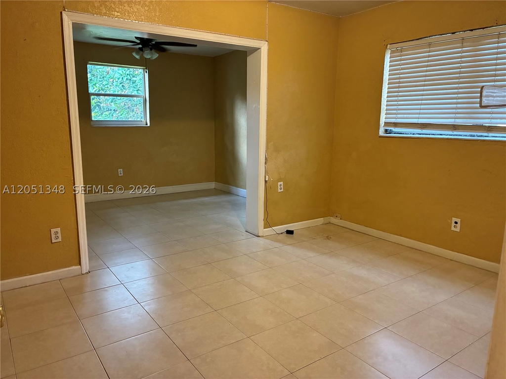 Real estate property located at 1011 183rd Dr, Miami-dade, Norwood 3rd Addn Sec 2, Miami Gardens, FL