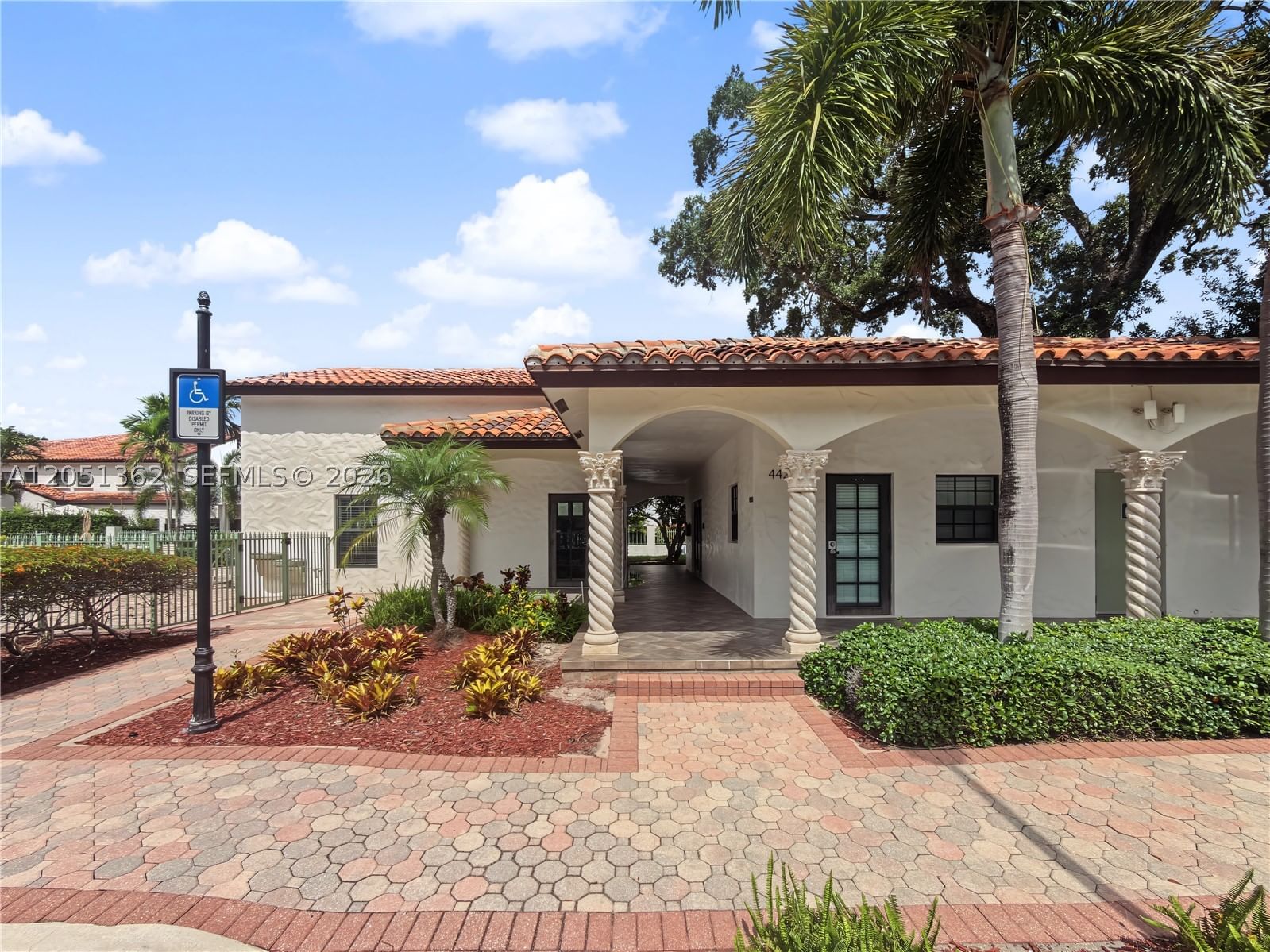 Real estate property located at 2908 Hidden Harbour Ct, Broward, Cape Fear, Dania Beach, FL
