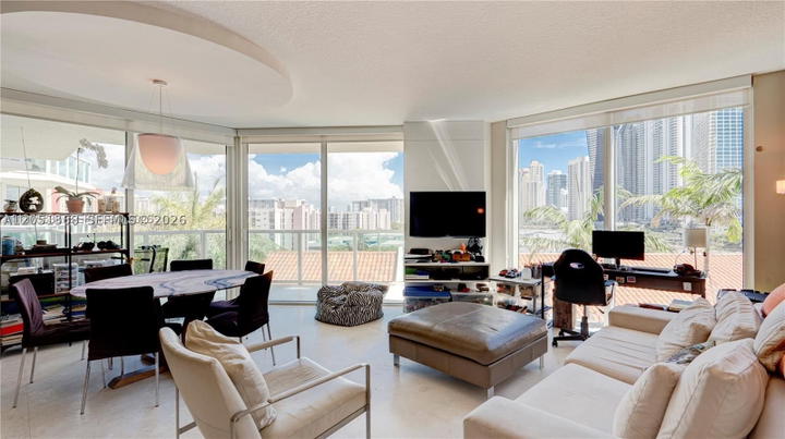 Real estate property located at 200 Sunny Isles Blvd #2-801, Miami-dade, St Tropez On The Bay Ii C, Sunny Isles Beach, FL