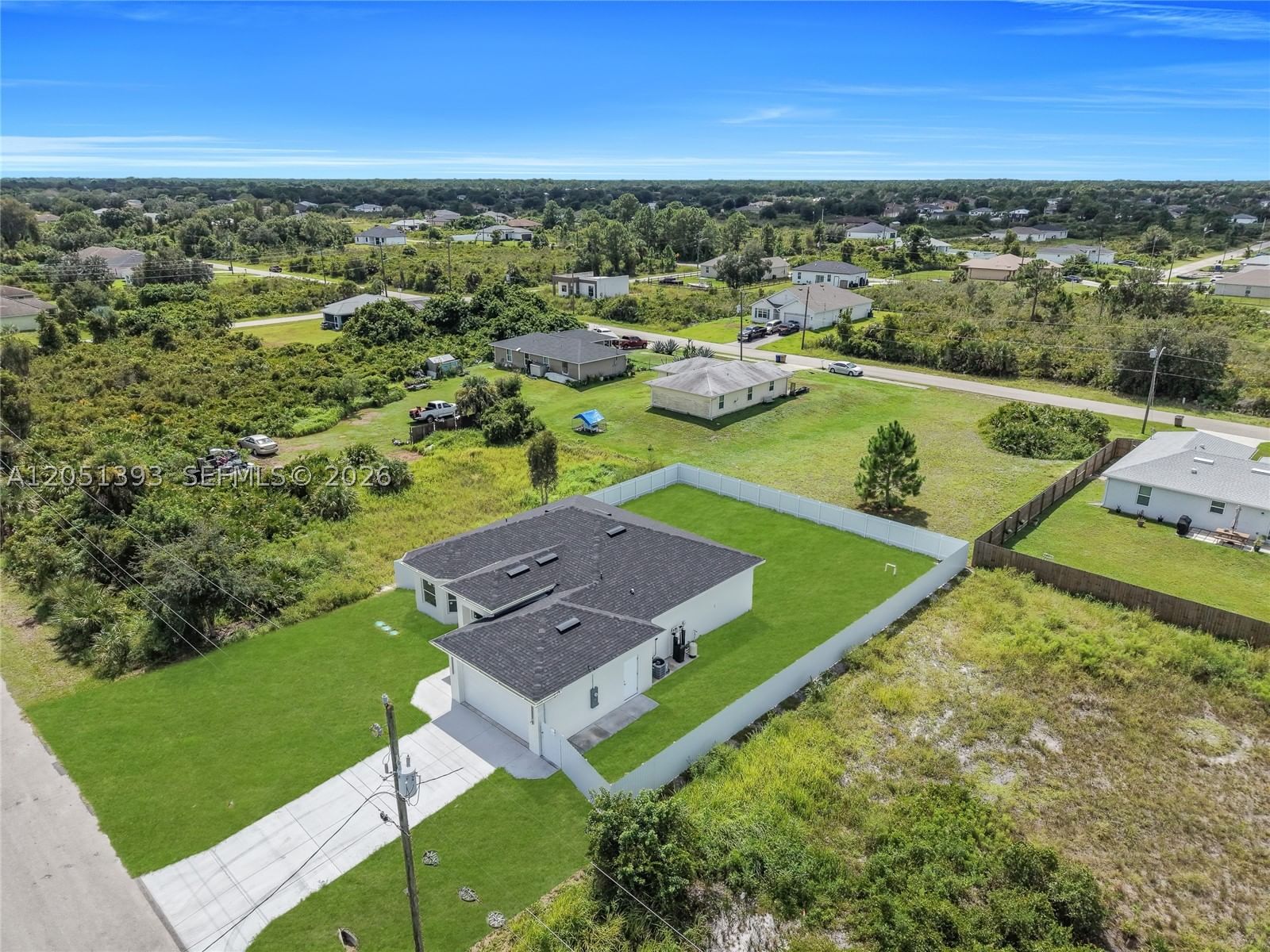 Real estate property located at 2909 63rd St W, Lee, Lehigh Acres, Lehigh Acres, FL