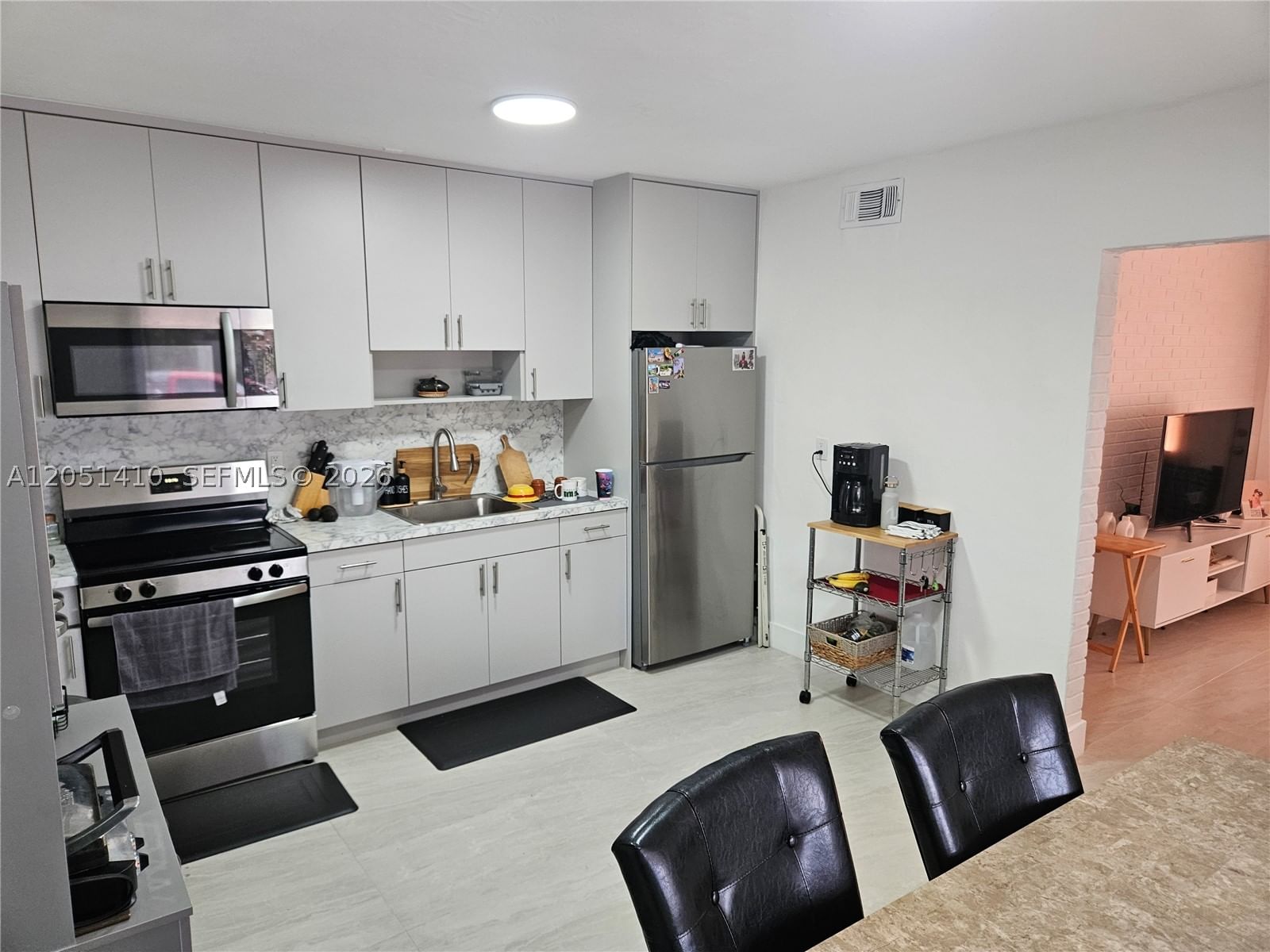 Real estate property located at 9415 38th St, Miami-dade, Central Hgts, Miami, FL