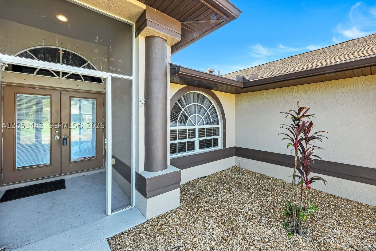Real estate property located at 1121 27th Avenue, Lee, Cape Coral, Cape Coral, FL