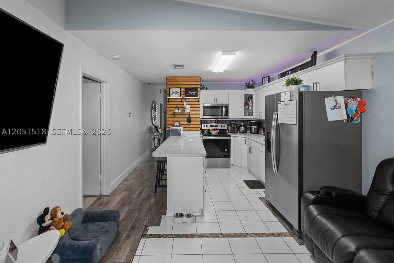 Real estate property located at 2884 75th St, Miami-dade, Amend Plt El Prado Countr, Hialeah, FL