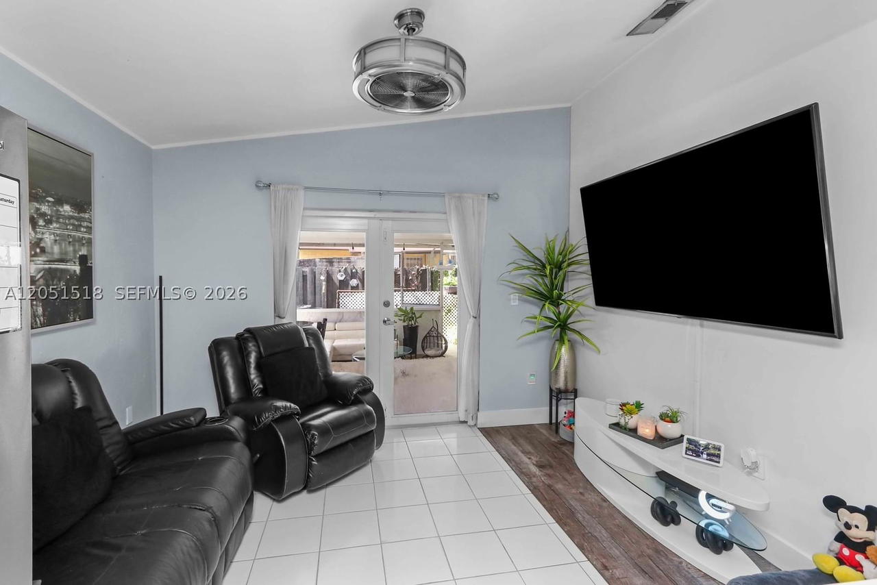 Real estate property located at 2884 75th St, Miami-dade, Amend Plt El Prado Countr, Hialeah, FL