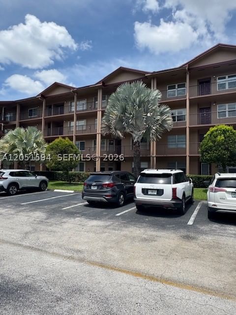 Real estate property located at 100 130th Ter #308C, Broward, Lancaster At Century Vill, Pembroke Pines, FL
