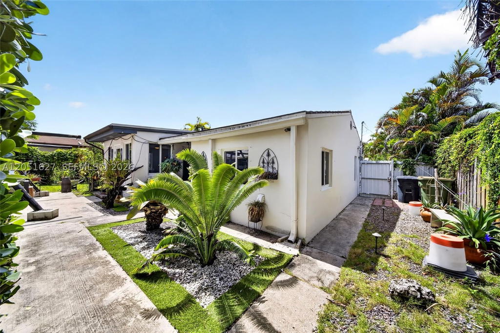 Real estate property located at 467 129th St, Miami-dade, Griffing Bisc Park Est, North Miami, FL