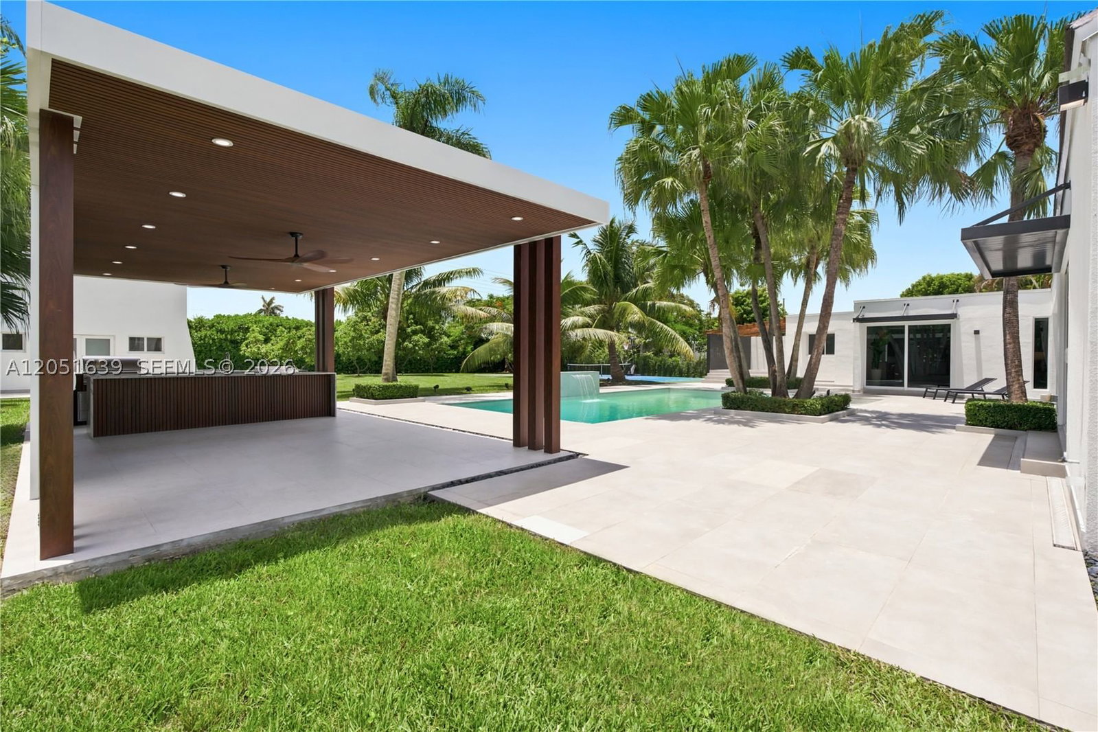 Real estate property located at 10420 64th St, Miami-dade, Miller Drive Estates, Miami, FL