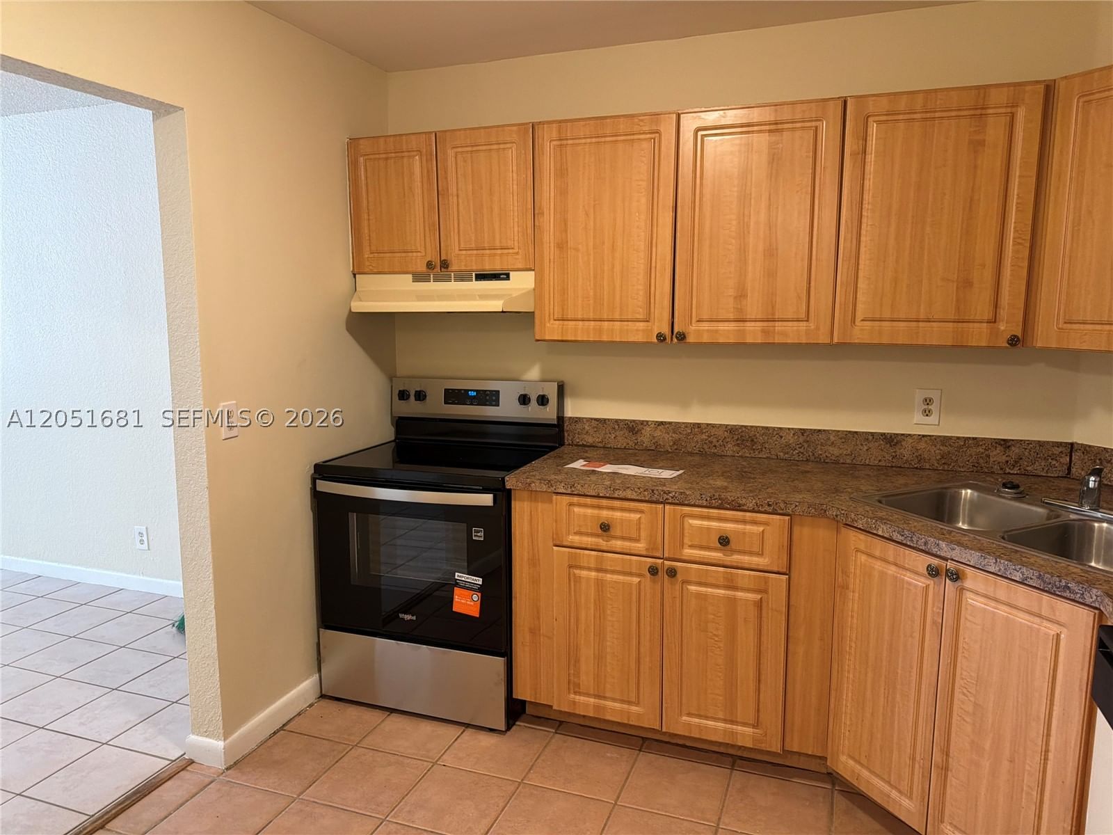 Real estate property located at 10701 Royal Palm Blvd #2, Broward, Villa Madrid I Condo, Coral Springs, FL