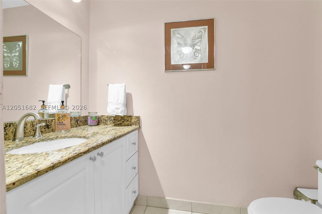 Real estate property located at 2500 Parkview Dr #2411, Broward, Olympus Condo Phase, Hallandale Beach, FL