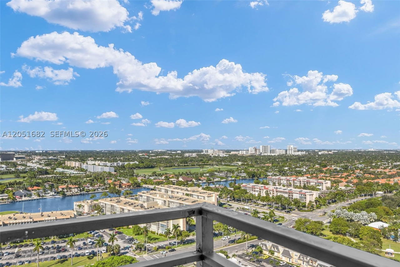 Real estate property located at 2500 Parkview Dr #2411, Broward, Olympus Condo Phase, Hallandale Beach, FL