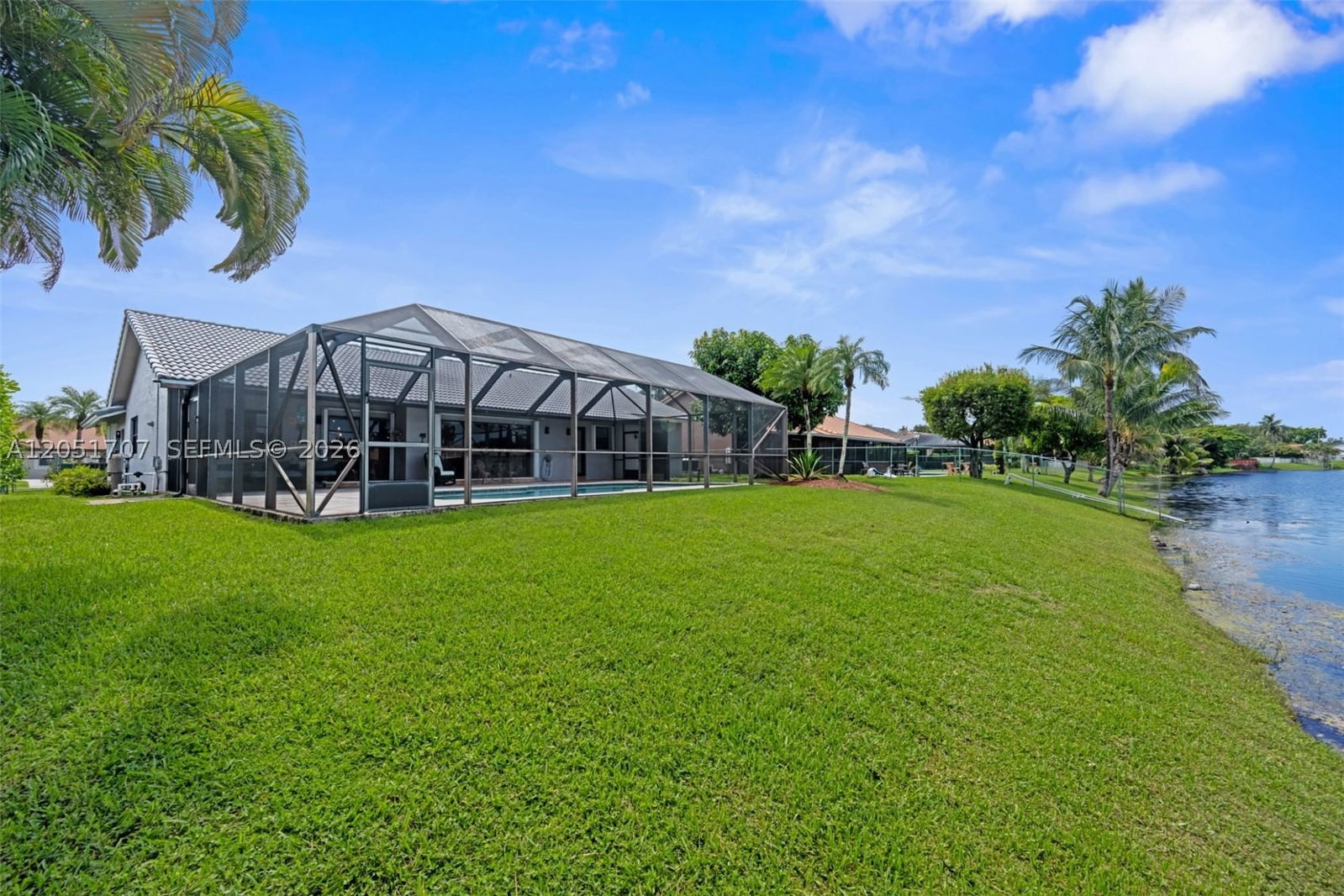 Real estate property located at 5521 Hawkes Bluff Ave, Broward, Hawkes Bluff, Davie, FL