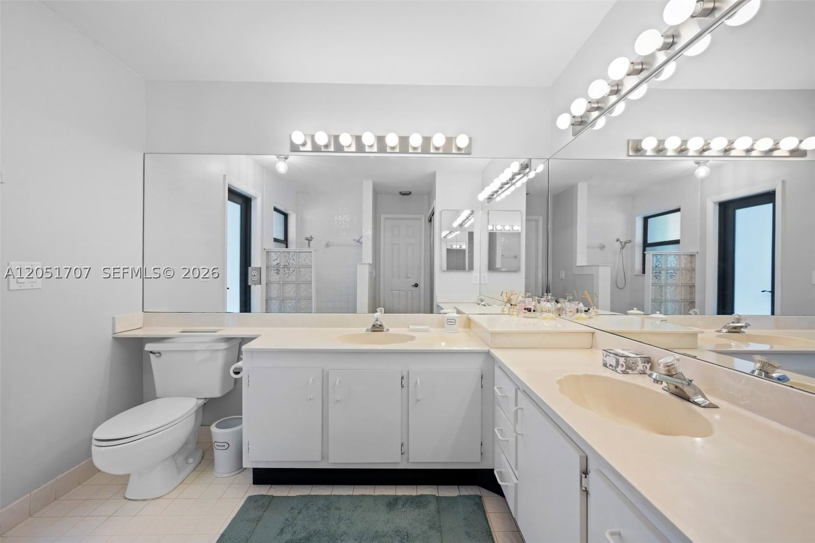 Real estate property located at 5521 Hawkes Bluff Ave, Broward, Hawkes Bluff, Davie, FL