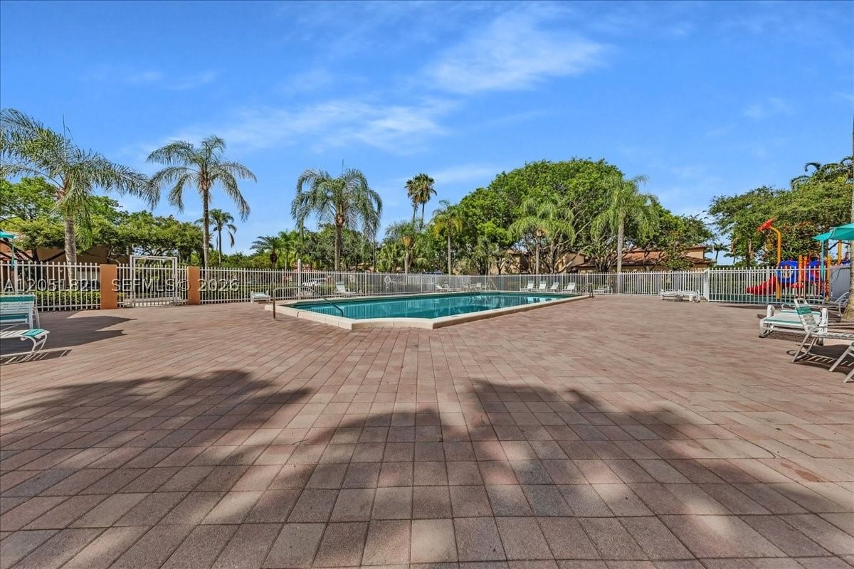 Real estate property located at 16138 Emerald Cove Rd, Broward, Emerald Courts - Opal Cre, Weston, FL