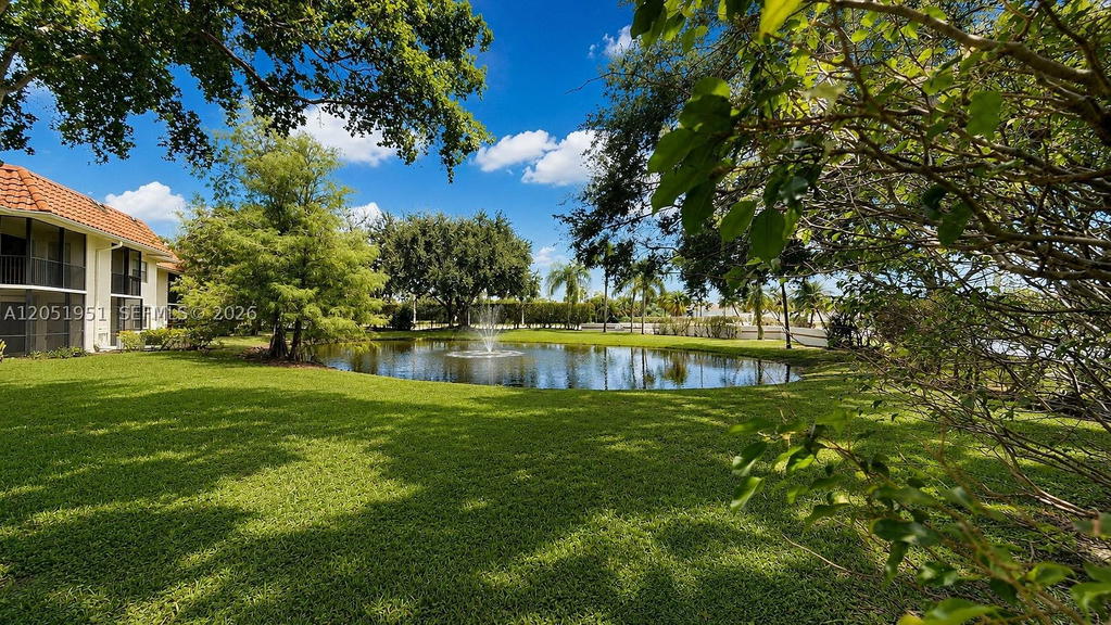 Real estate property located at 15701 Waterside Cir #205, Broward, Waterside Village Three C, Sunrise, FL