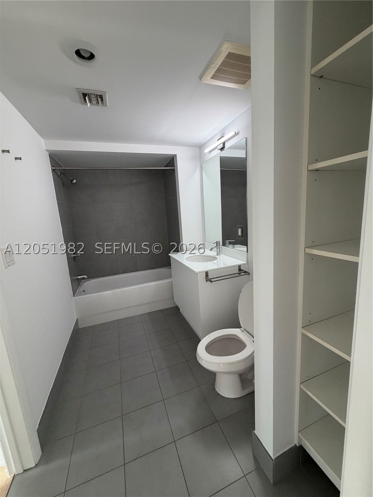 Real estate property located at 92 3rd St #5012, Miami-dade, Mint Condo, Miami, FL