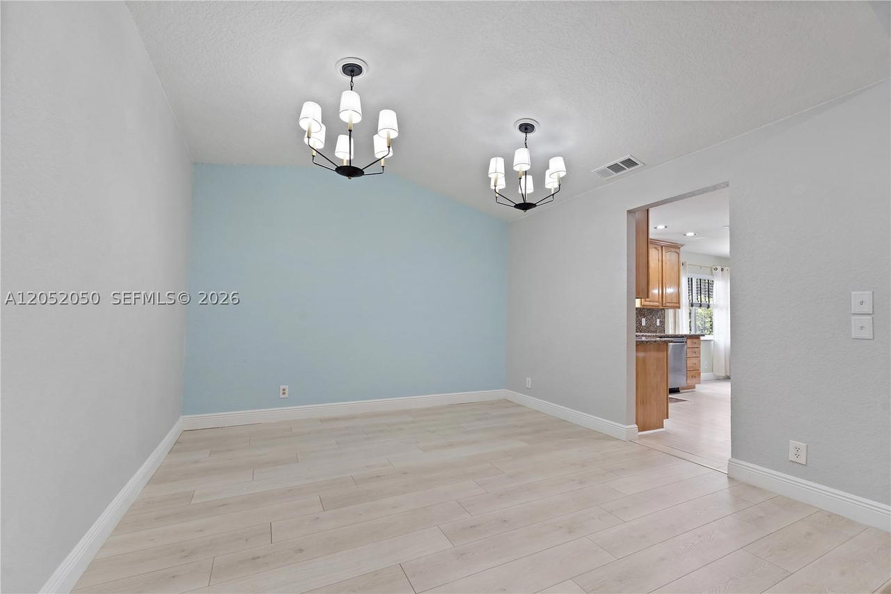 Real estate property located at 6307 Silk Oak Cir, Broward, Woodlands Sec Eight, Tamarac, FL