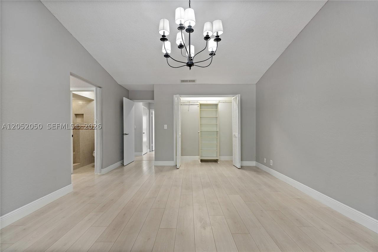 Real estate property located at 6307 Silk Oak Cir, Broward, Woodlands Sec Eight, Tamarac, FL