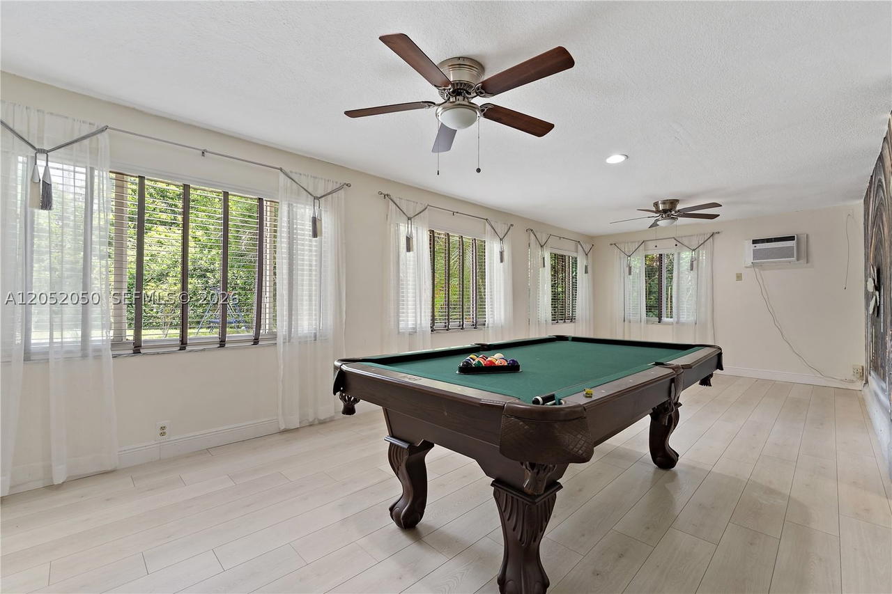 Real estate property located at 6307 Silk Oak Cir, Broward, Woodlands Sec Eight, Tamarac, FL
