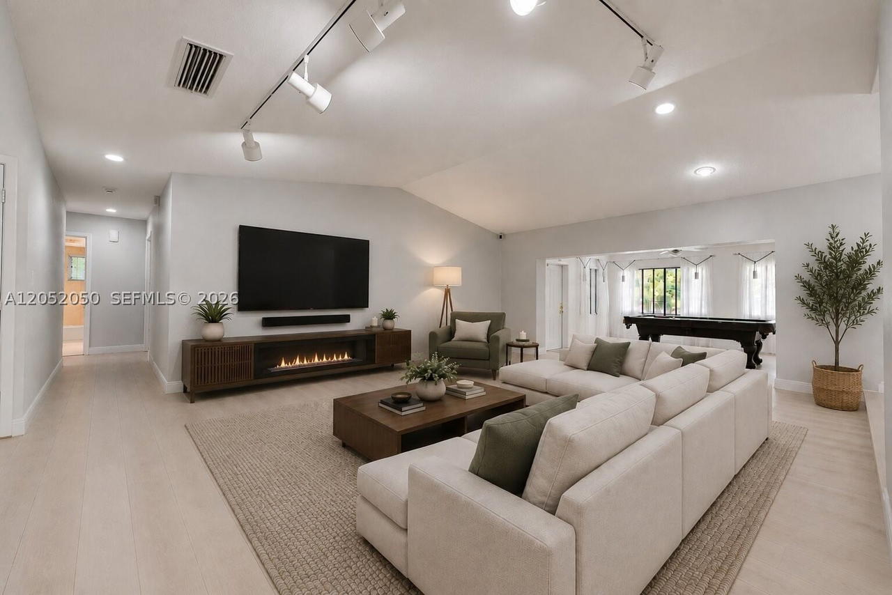 Real estate property located at 6307 Silk Oak Cir, Broward, Woodlands Sec Eight, Tamarac, FL