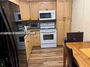 Real estate property located at 1950 Ocean Dr MN, Broward, Hemispheres Condo, Hallandale Beach, FL