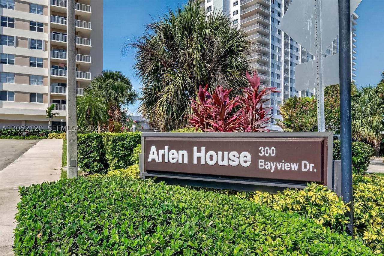 Real estate property located at 300 Bayview Dr #916, Miami-dade, Arlen House Condo, Sunny Isles Beach, FL