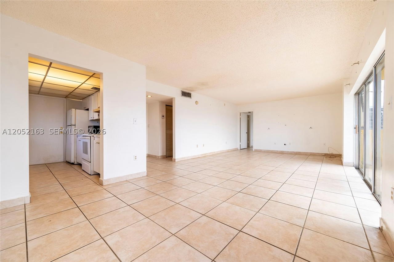 Real estate property located at 200 178th Dr #711, Miami-dade, Marbella Tower Condo, Sunny Isles Beach, FL