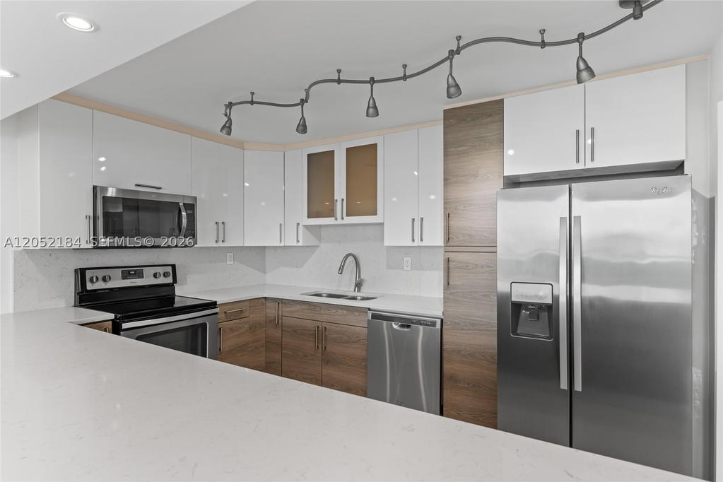Real estate property located at 7135 Collins Ave #1535, Miami-dade, Burleigh House Condo, Miami Beach, FL